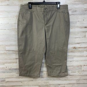 Maureen Women's Capri's Size 14P